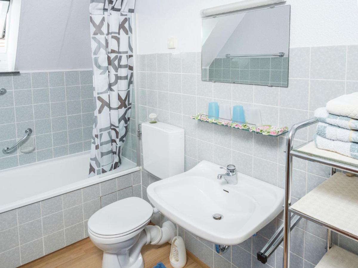 Cheerful Apartment Near City Centre Of Haslach Хаслах им Кинцихтал Екстериор снимка