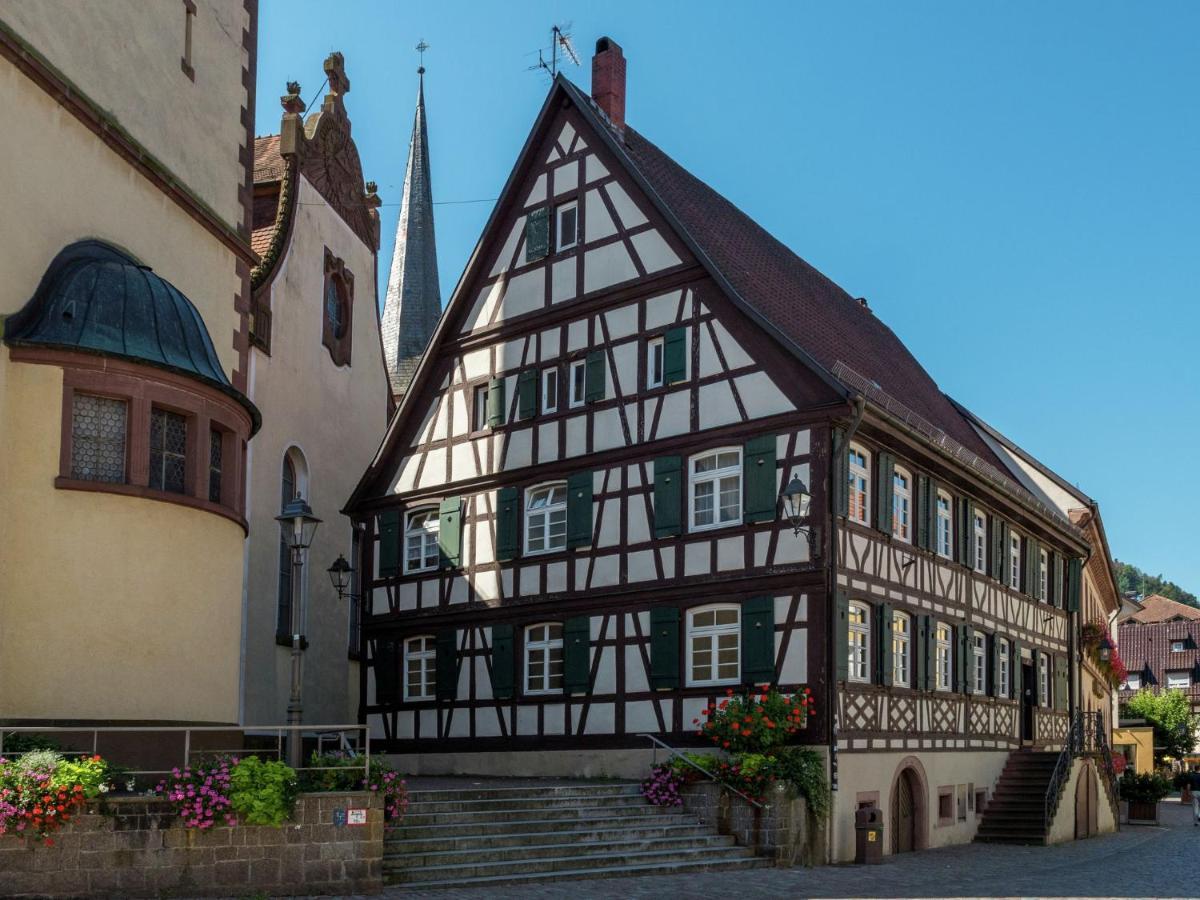 Cheerful Apartment Near City Centre Of Haslach Хаслах им Кинцихтал Екстериор снимка
